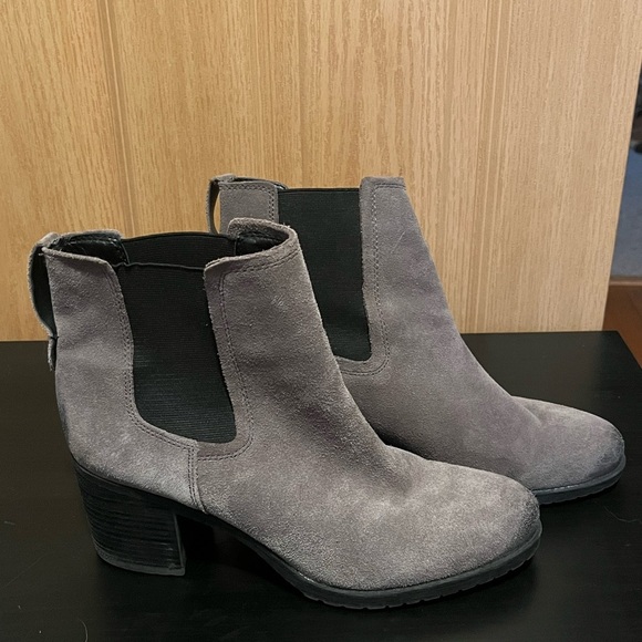 Sam Edelman Gray Suede 'Hanley' Chelsea Boots - Picture 14 of 14